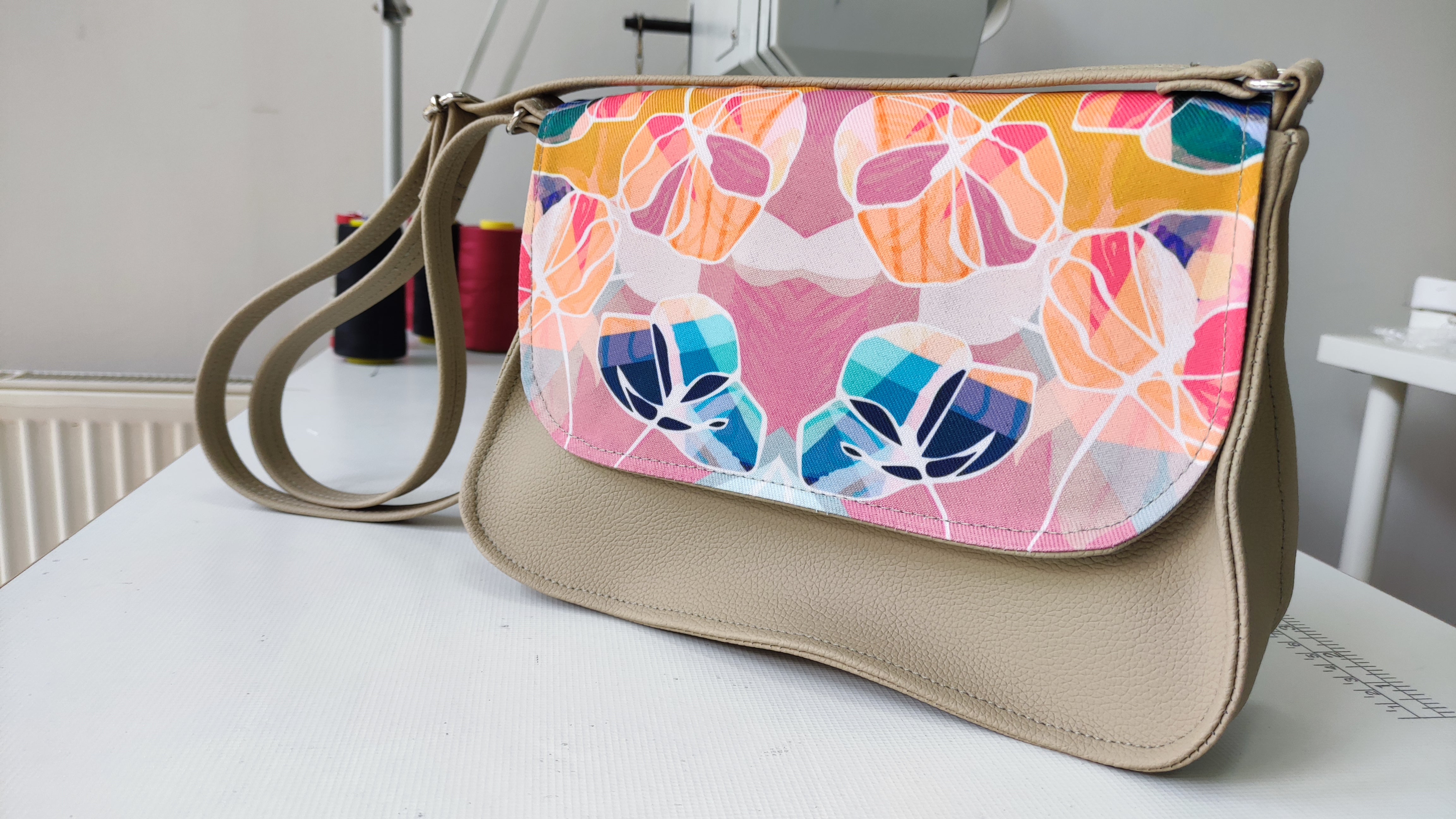Bardo box bag - Colorful fantasy - Premium bardo box bag from spring - Just lvbeige, floral, flowers, gift, handemade, leaves, nature, vegan leather, woman52! Shop now at BARDO ART WORKS