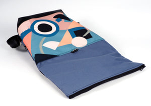 Bardo roll backpack - Blue geometric / 45.50 €