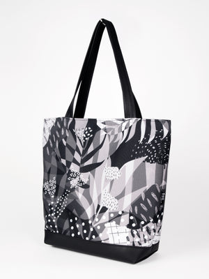 Bardo large tote bag - Secret garden - Premium large tote bag from Bardo bag - Just lvabstract, art bag, black, floral, flower, geometric abstraction, gift, green, handemade, large, nature, pink, purple, red, tablet, tote bag, tulips, vegan leather, woman, work bag79! Shop now at BARDO ART WORKS